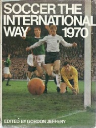 Sportboken - Soccer the International way 1970